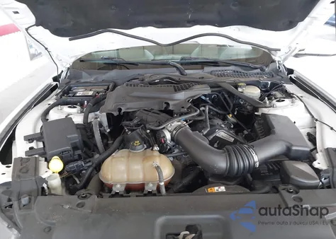 2016 Ford Mustang V6 z USA, uszkodzony, nr VIN 1FATP8EM3G5221985